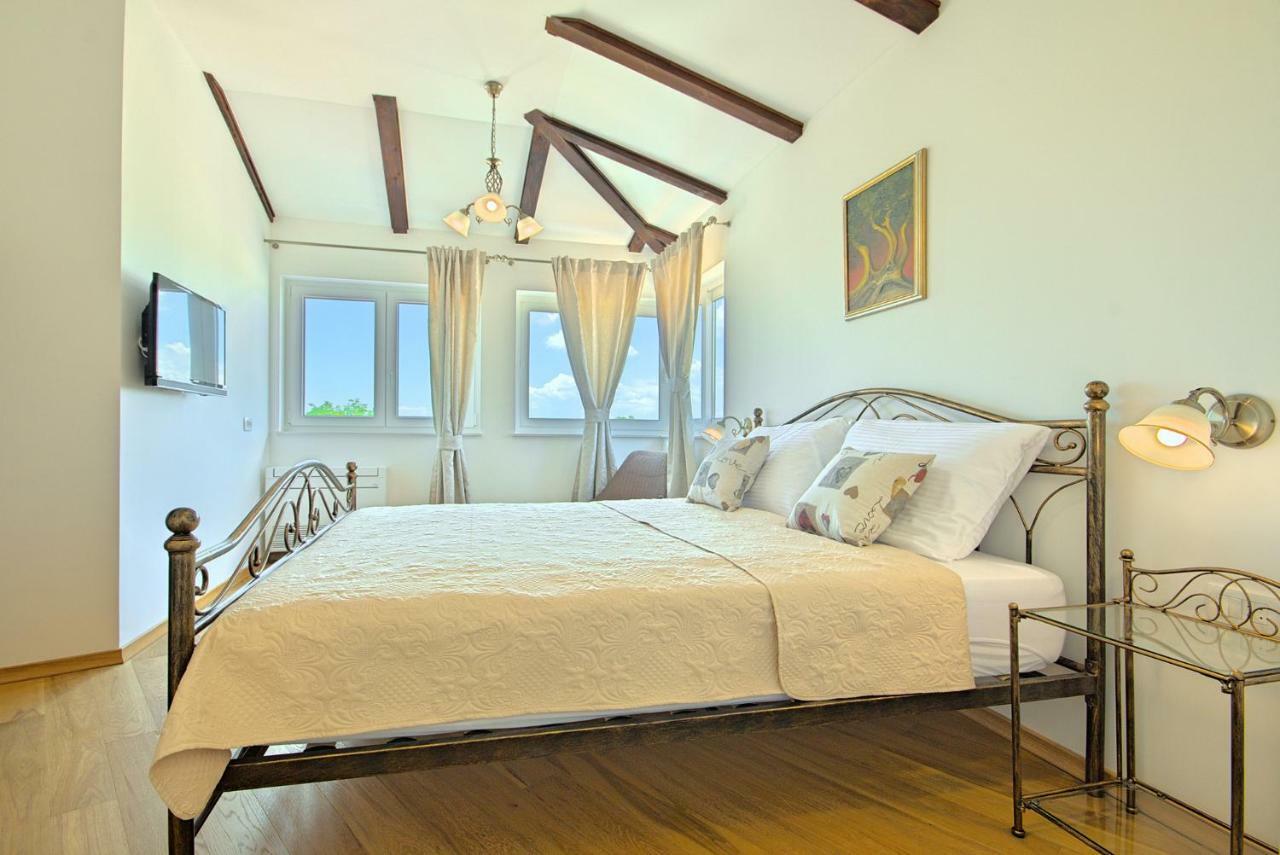 Villa Vespera Rosini Kültér fotó